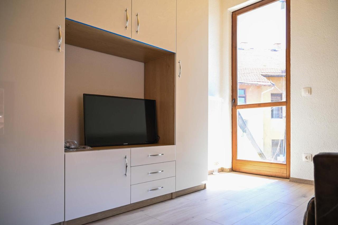 Elem Apartmani Skver Tuzla Exterior foto